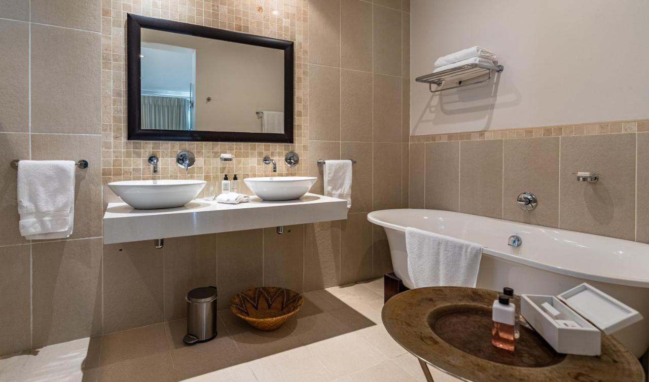 Sea Five Boutique Hotel Cape Town Bagian luar foto