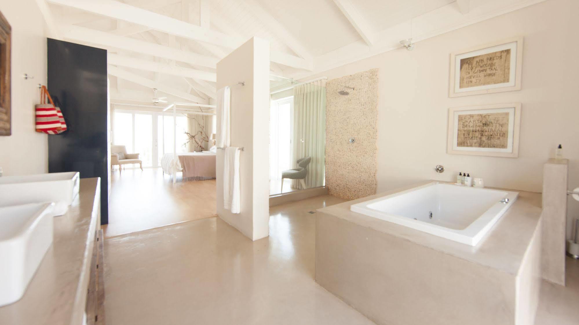 Sea Five Boutique Hotel Cape Town Bagian luar foto